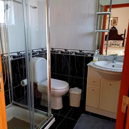 Konukevi Casa Senhor Dos Passos Nazaré